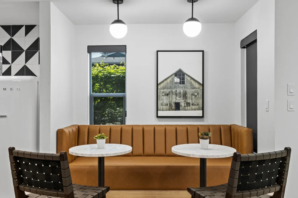 Dining and lounge area at The Woodmark apartments in South End Tacoma, WA